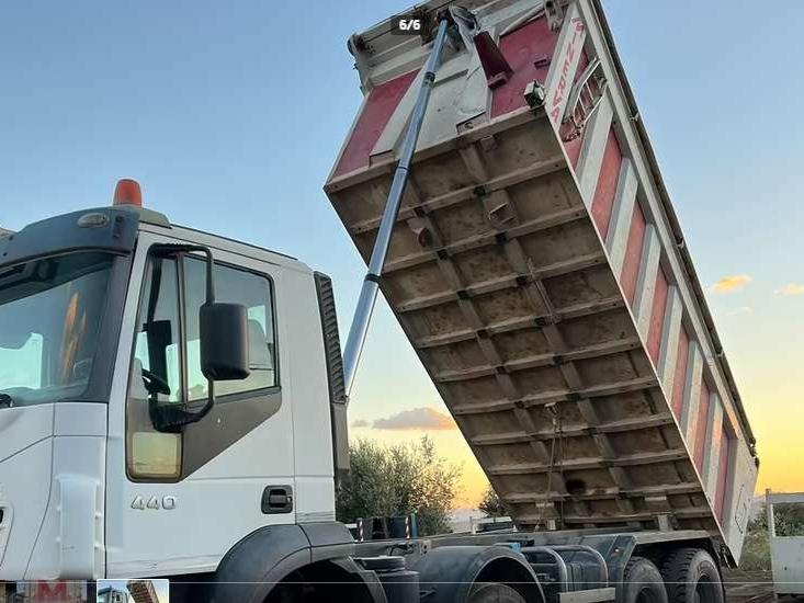 Iveco Trakker Photo 3