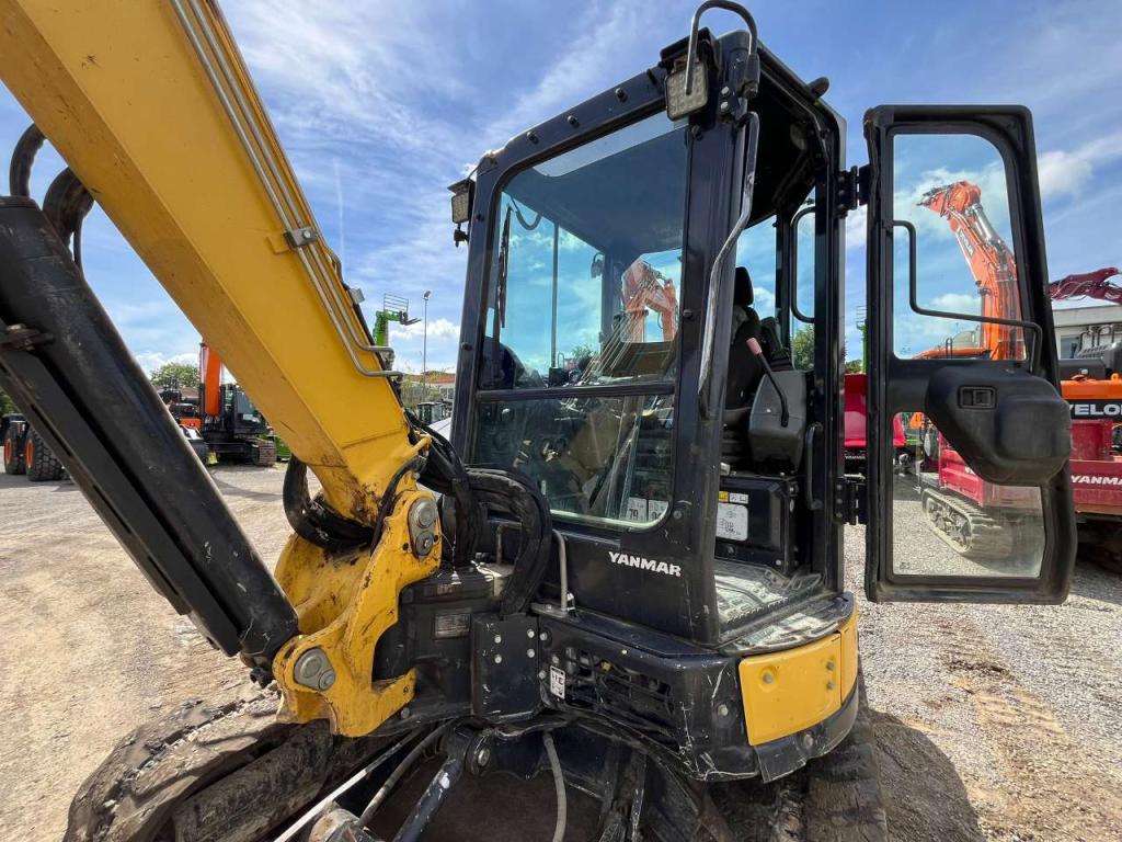 Yanmar VIO 57-6 Photo 9