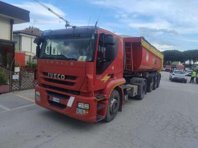 Iveco Stralis 450 sold by Leo MMT Srl