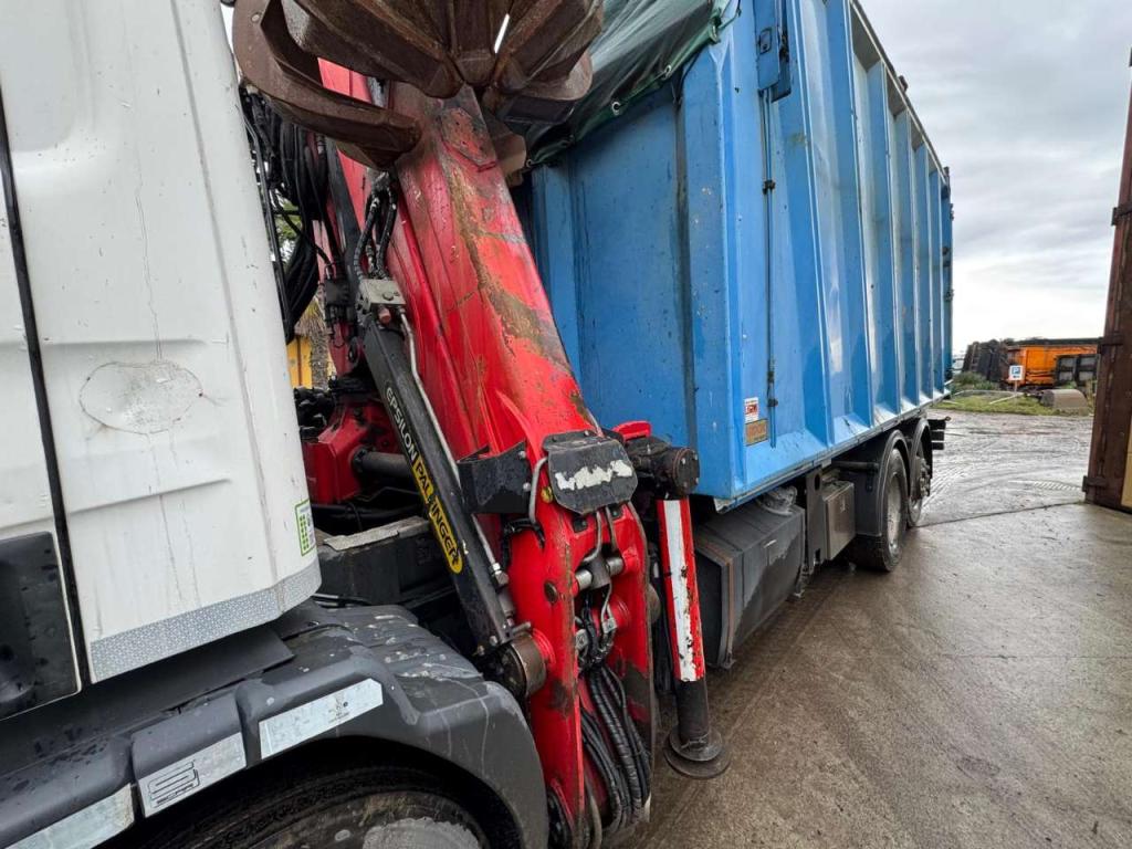 Scania R 340 Photo 9