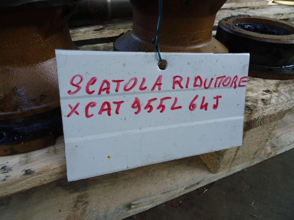 Bearing housing for gearbox for Caterpillar 955L Photo 3