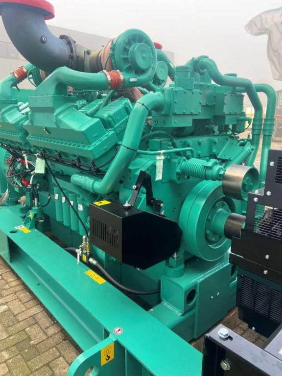 Cummins C2250D5 - 2.250 kVA Genset - QSK60 - DPX-18536-A Photo 6