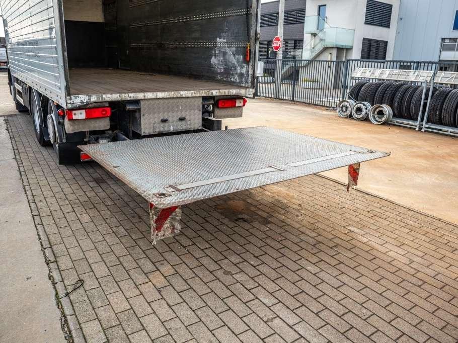 Renault PREMIUM 340 DXI-6X2 Photo 6