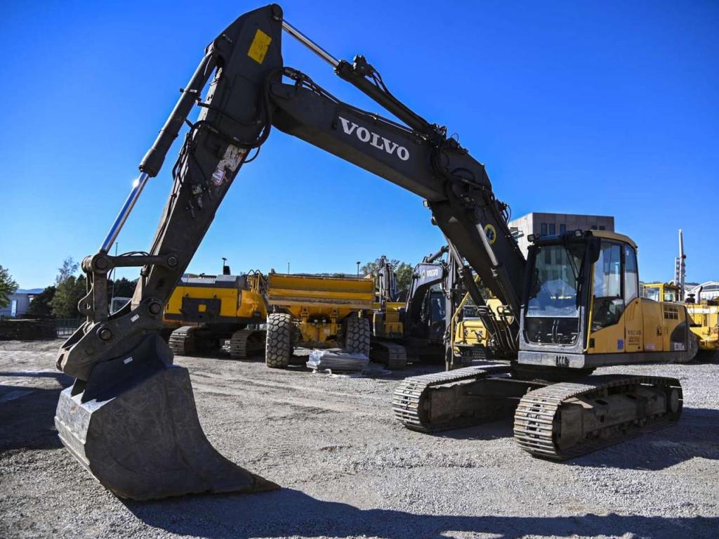 Volvo EC210CNL Photo 1