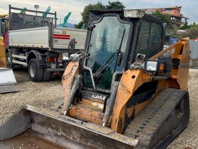 Case TR320 Photo 1