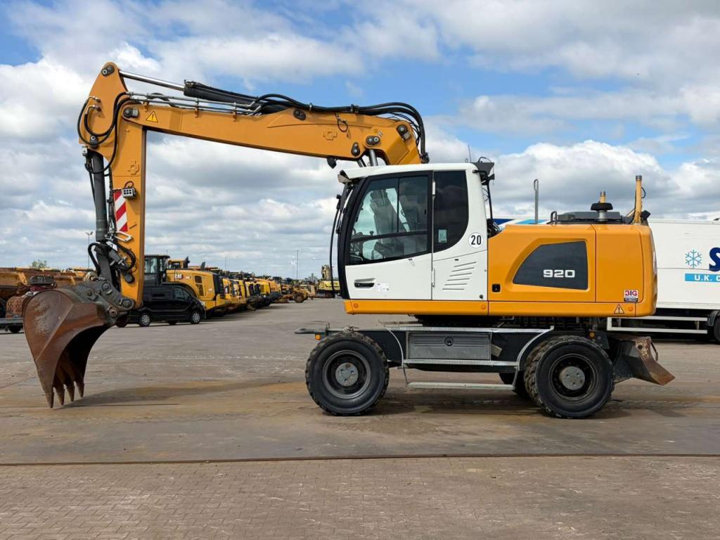Liebherr A920 Photo 1