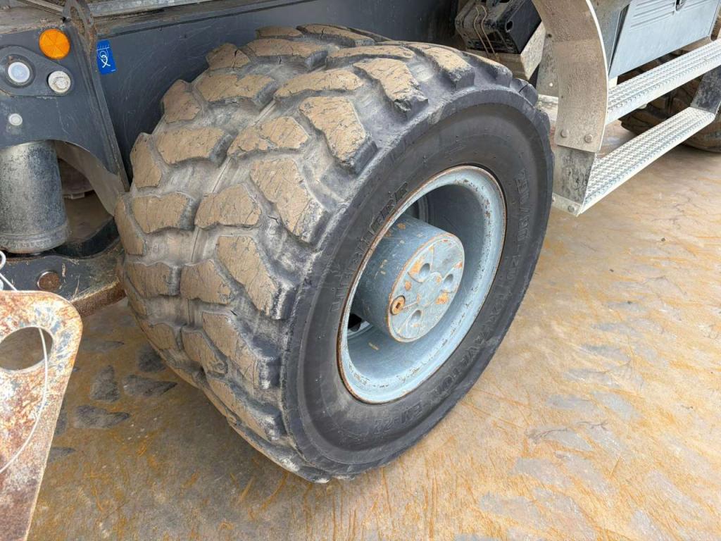 Liebherr A920 Photo 15