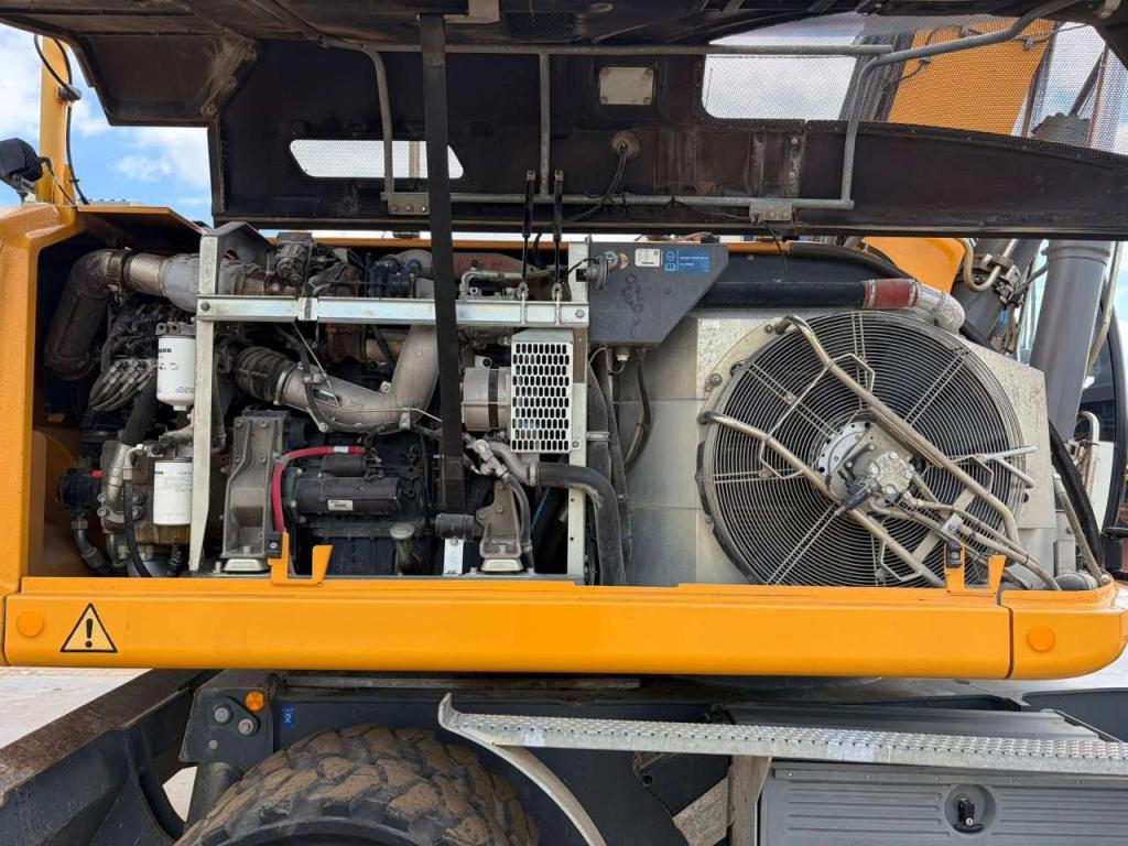Liebherr A920 Photo 21
