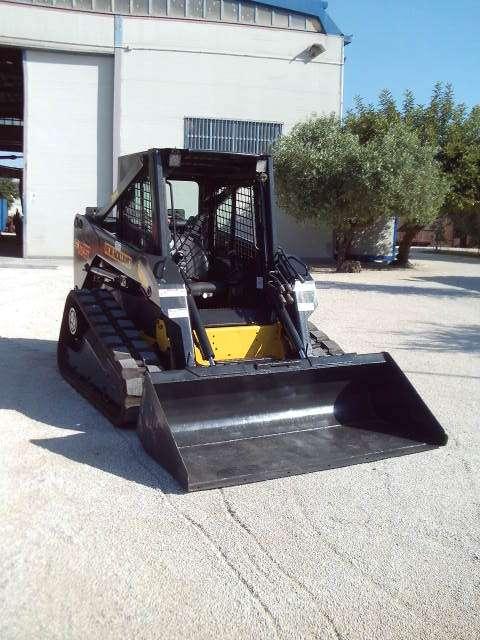 New Holland C175 Photo 7