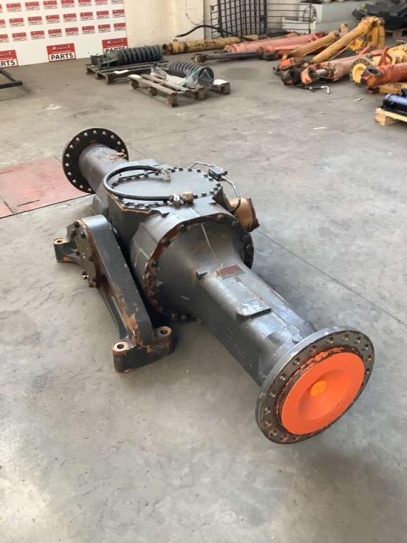 Rear axle for Hitachi ZW250-6 Photo 2