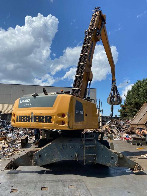Liebherr LH40 Photo 1