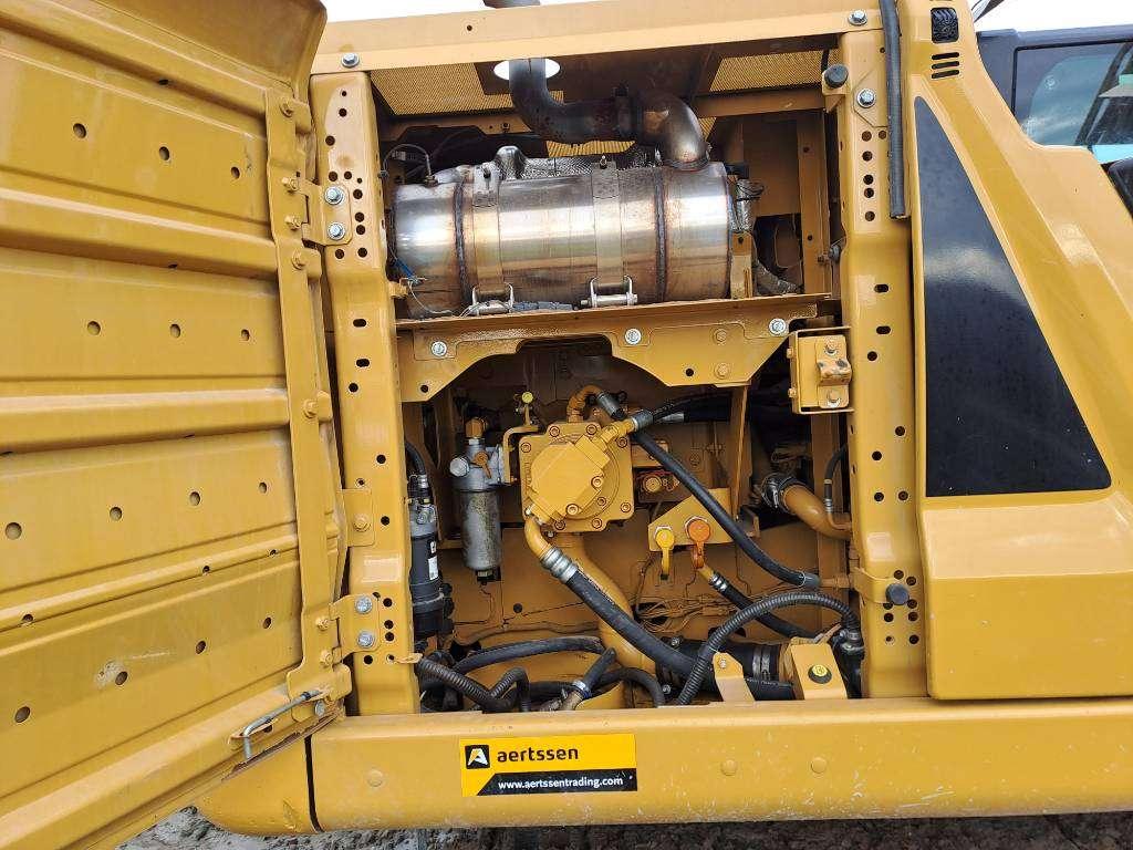 Caterpillar 320 Photo 15