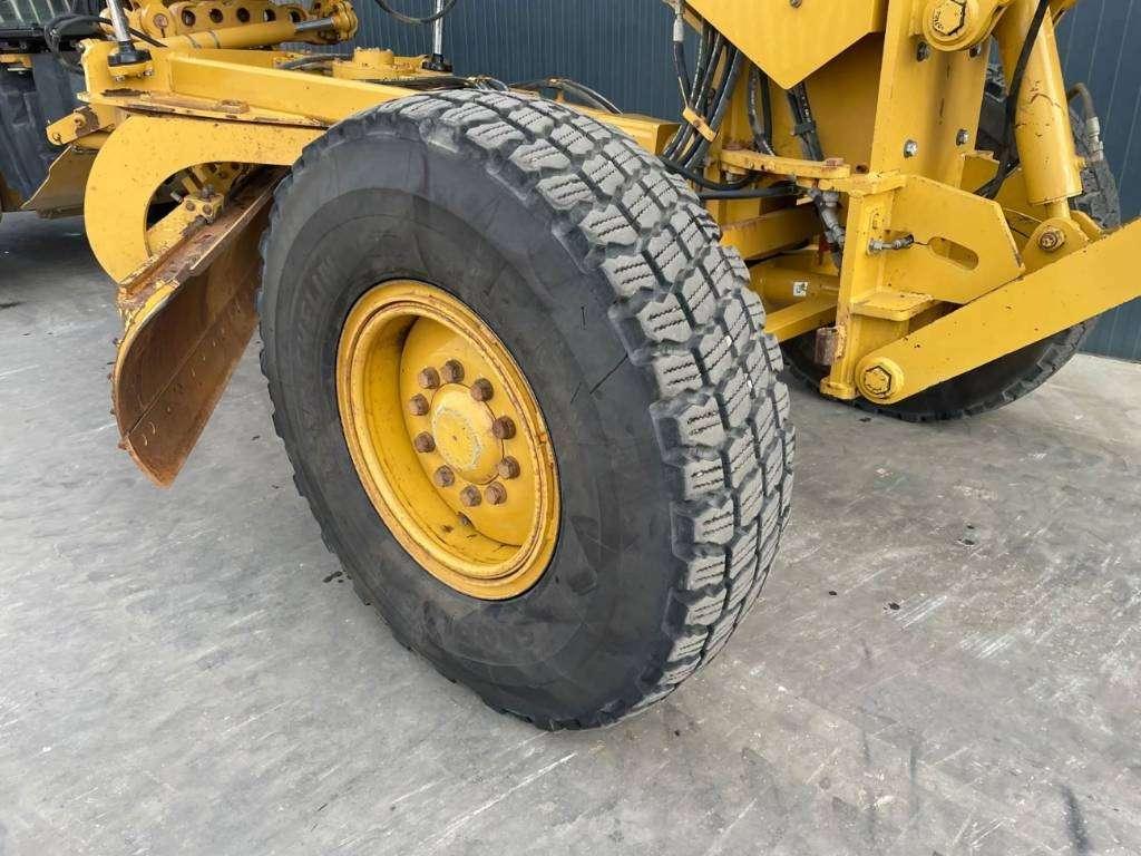 Caterpillar 140M Photo 17