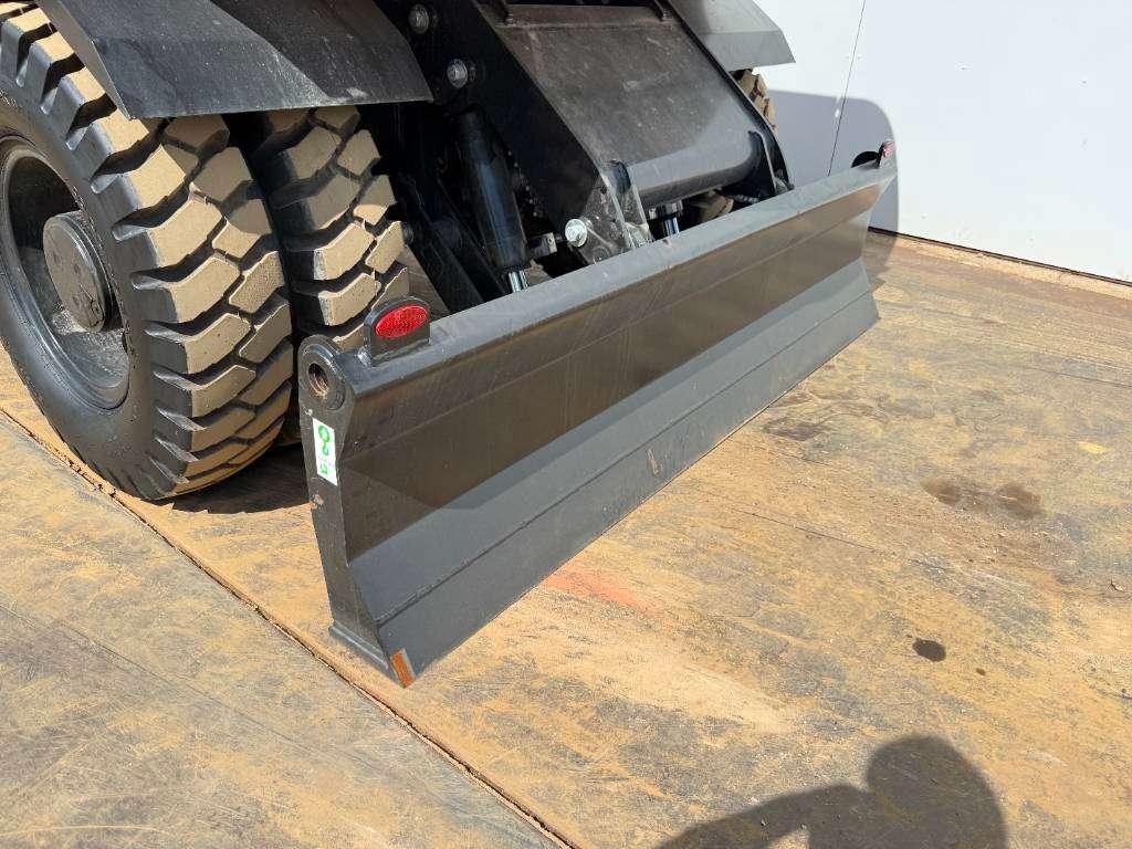 Caterpillar M315GC - BRAND NEW / UNUSED / Hammer Lines Photo 22
