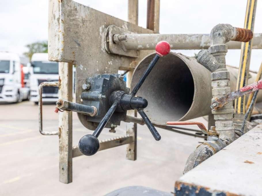 Renders BETON MIXER 12M3 + MOTOR (MALAXEUR/MISCHER) Photo 14