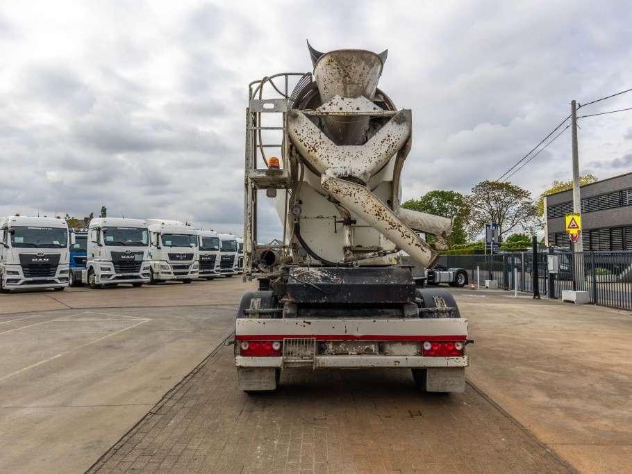 Renders BETON MIXER 12M3 + MOTOR (MALAXEUR/MISCHER) Photo 4