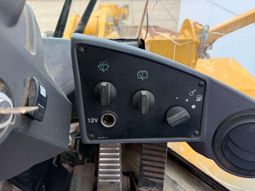 Caterpillar 938G - Automatic Greasing / Excellent Condition Photo 11