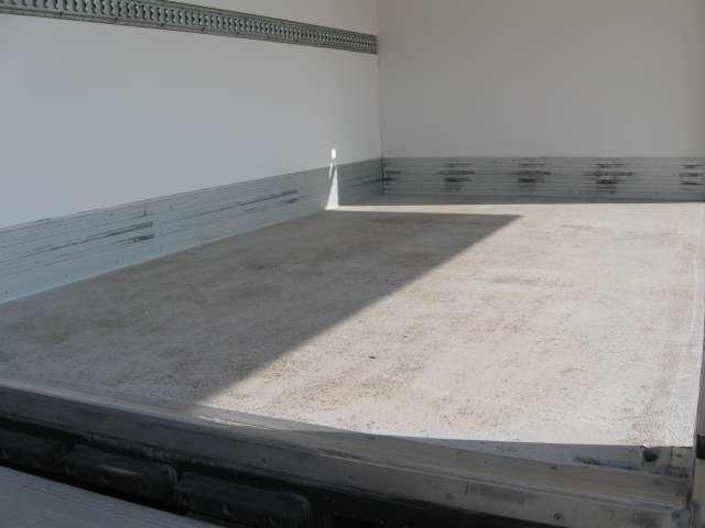 Trans-car Van Photo 6
