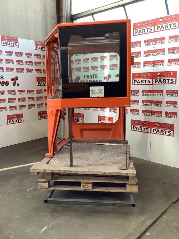 Cab for Yanmar VIO 80 Photo 4