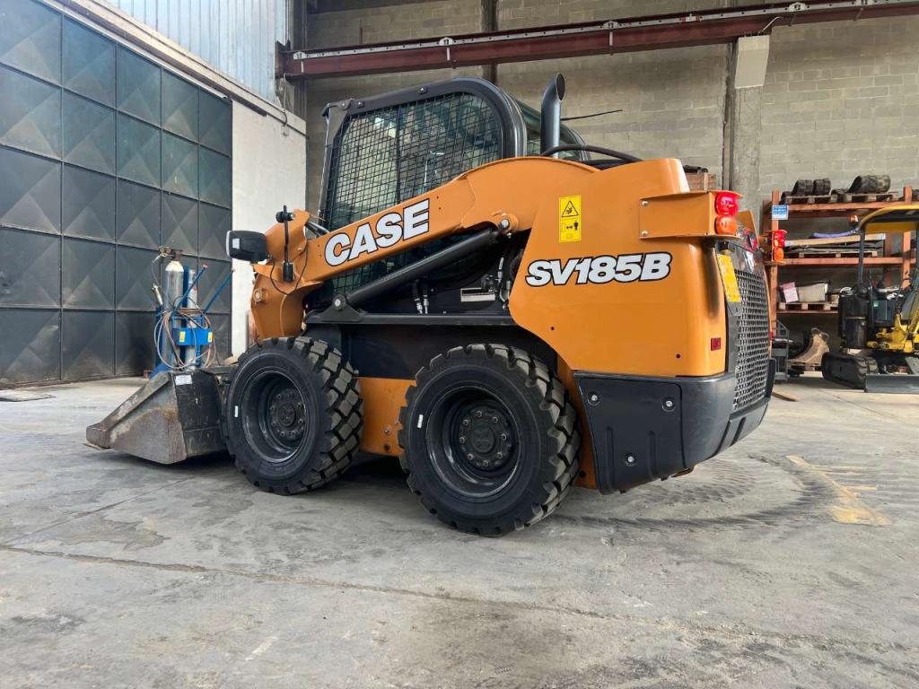 Case SV185B Photo 2
