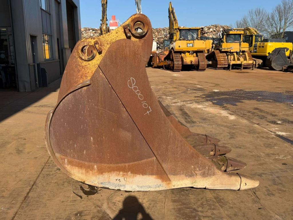 Caterpillar Caterpillar teeth Bucket 385 Photo 3