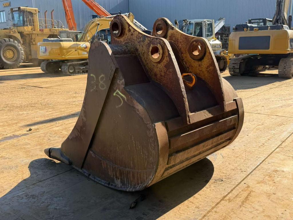 Caterpillar Caterpillar teeth Bucket 385 Photo 5