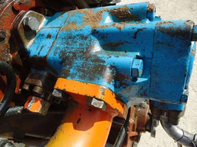 Hydraulic pump for Fiat Hitachi FR220 sold by OLM 90 Srl