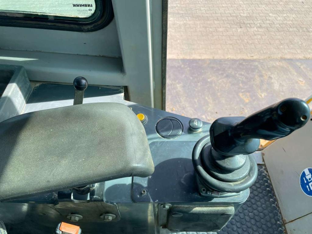 Liebherr LR622B Photo 25