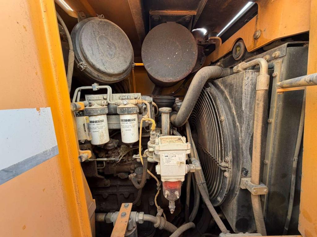 Liebherr LR622B Photo 28