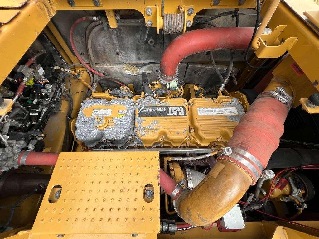 Caterpillar 374FL ME | U/C 70%! Photo 22