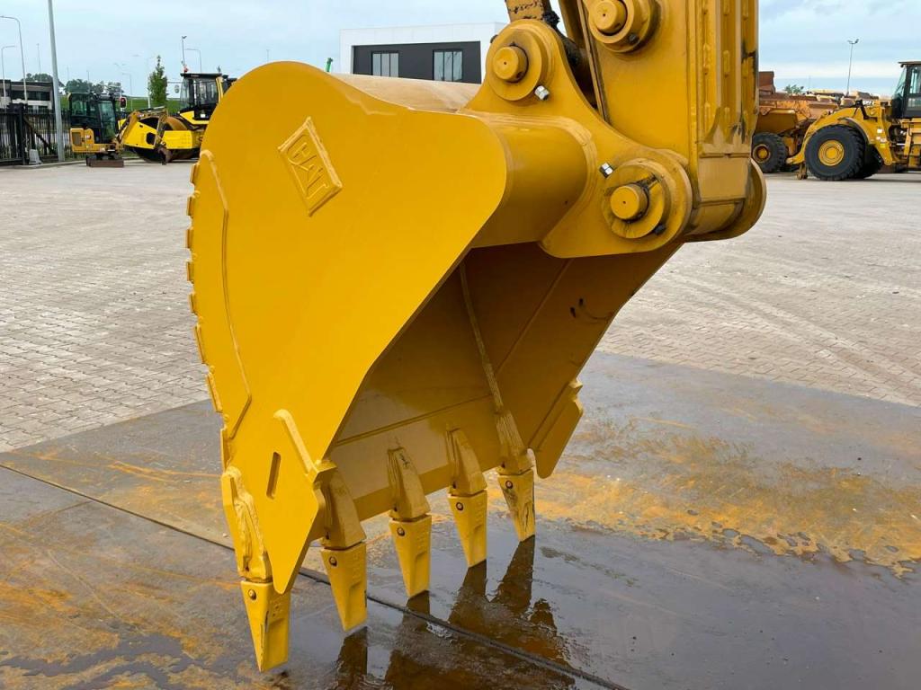 Caterpillar 320D3 GC Photo 9