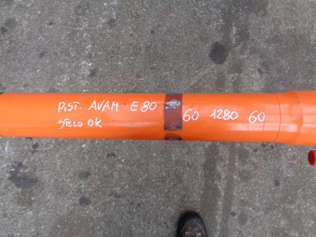 Arm cylinder (stick) for New Holland E 80 Photo 2