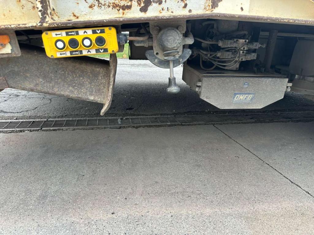 FGM Flatbed semi-trailer Photo 12