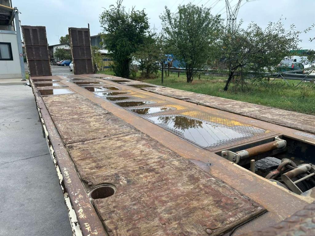 FGM Flatbed semi-trailer Photo 7