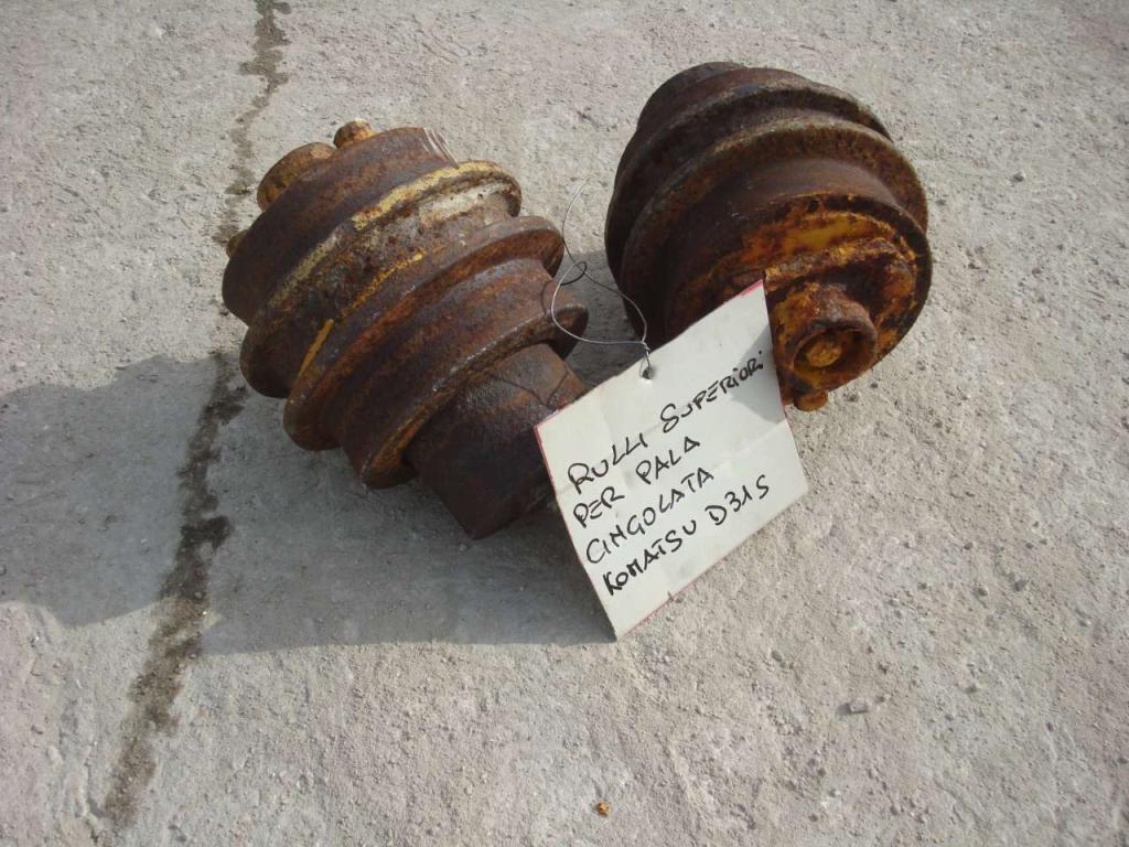 Carrier rollers for Komatsu D31S Photo 1