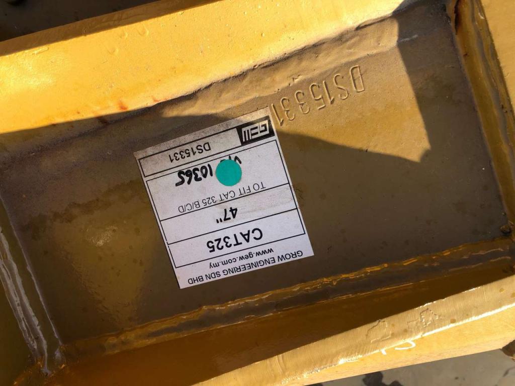 Caterpillar 325B 47 inch HDBucket Photo 5