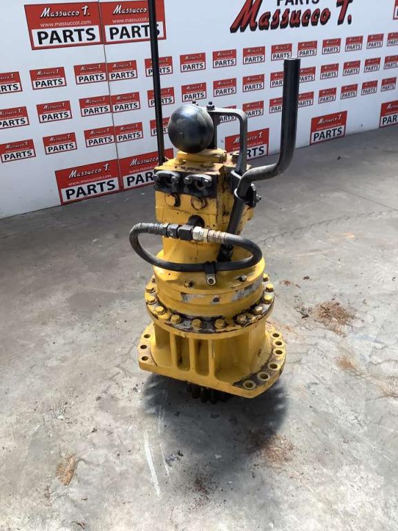 Swing motor for Komatsu PC228-3 Photo 3