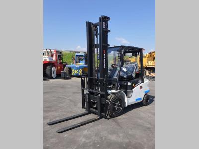 EP Equipment EFL303 sold by Uni.Trucks Srl