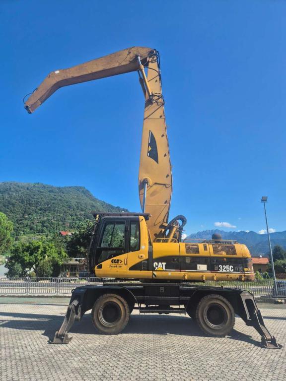 Caterpillar M325D Photo 6