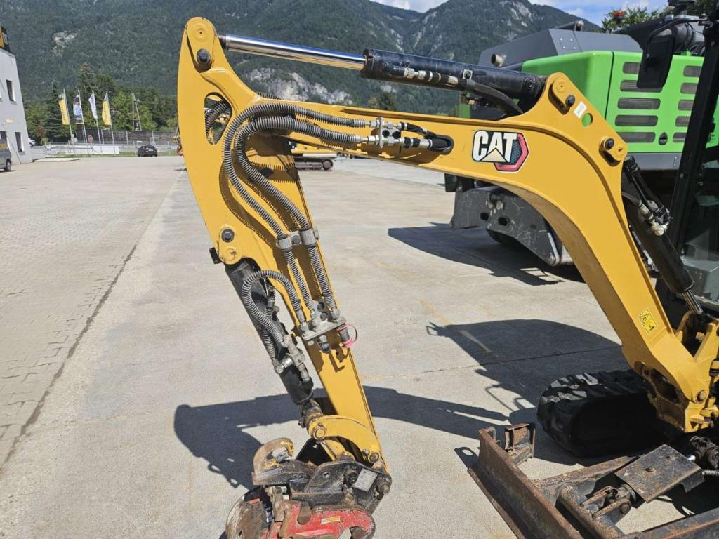 Caterpillar 301.8 Photo 5