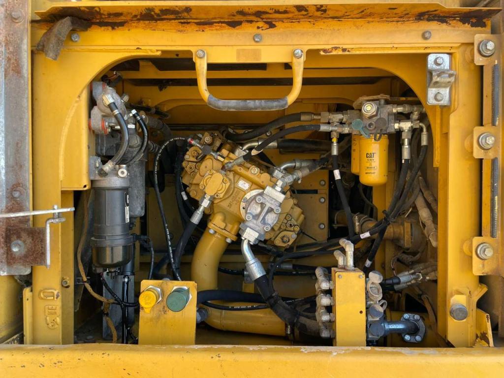 Caterpillar 329ELN Photo 29