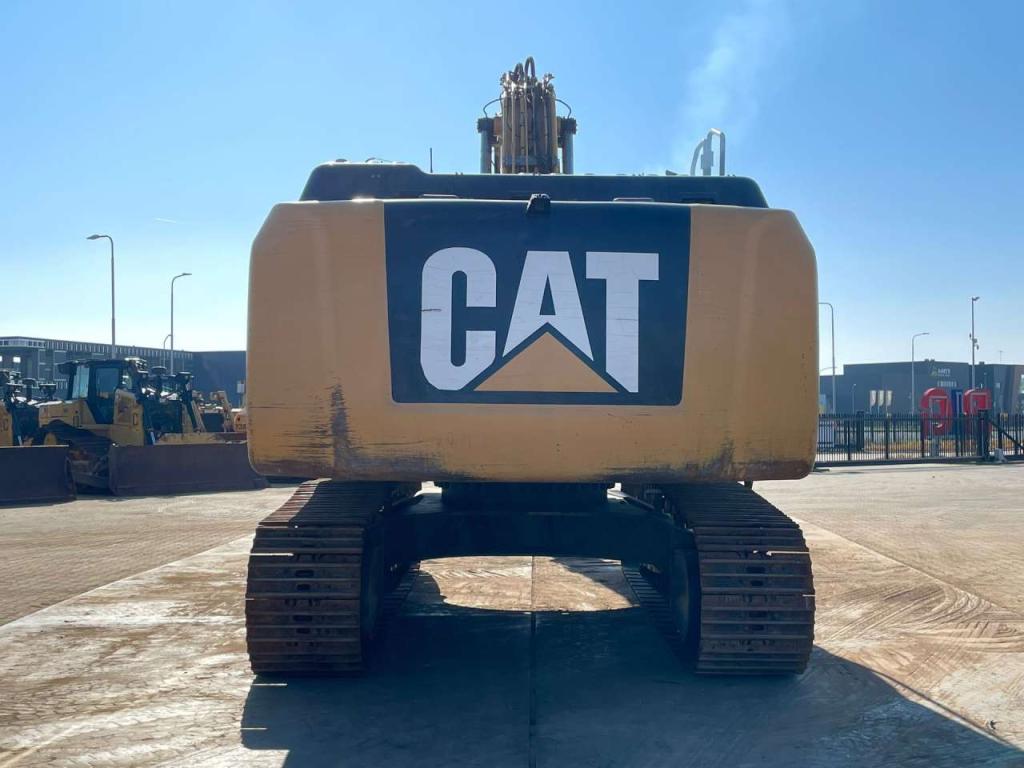 Caterpillar 329ELN Photo 4