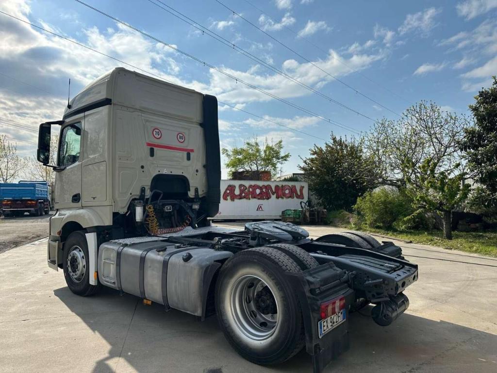 Mercedes-Benz Actros 1848 Photo 6