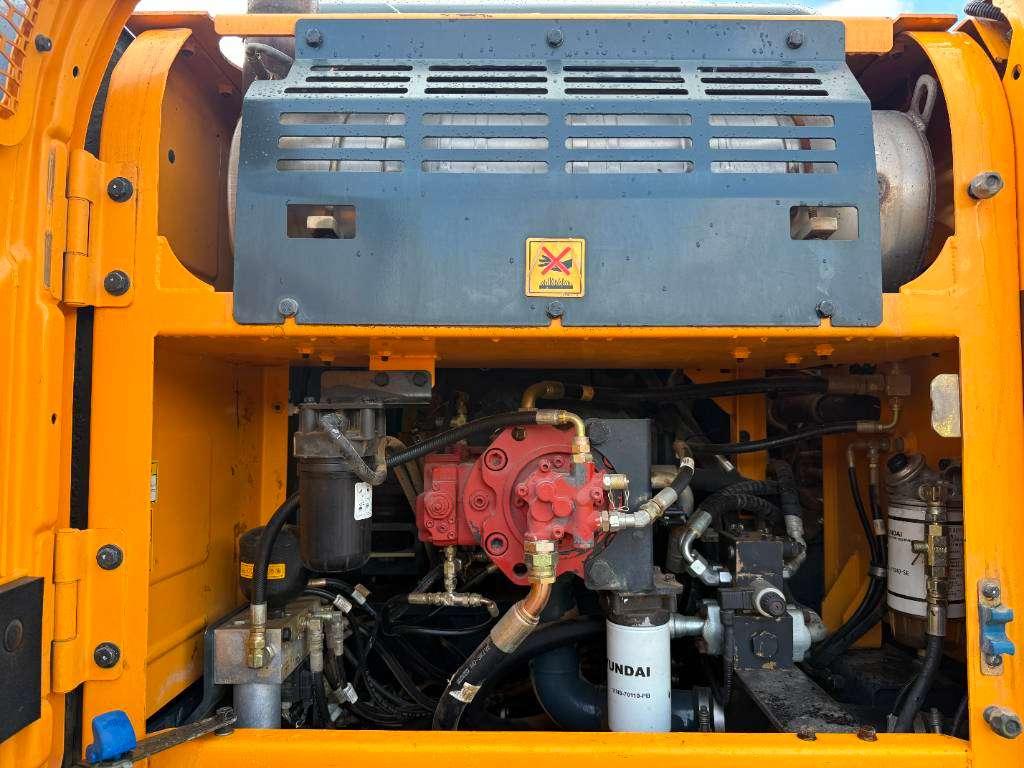 Hyundai HX300LR - 18m Long Reach / Auto Greasing Photo 23