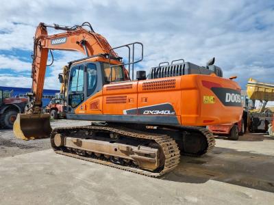 Doosan DX340LC-5 sold by Franceschino Gianni Srl