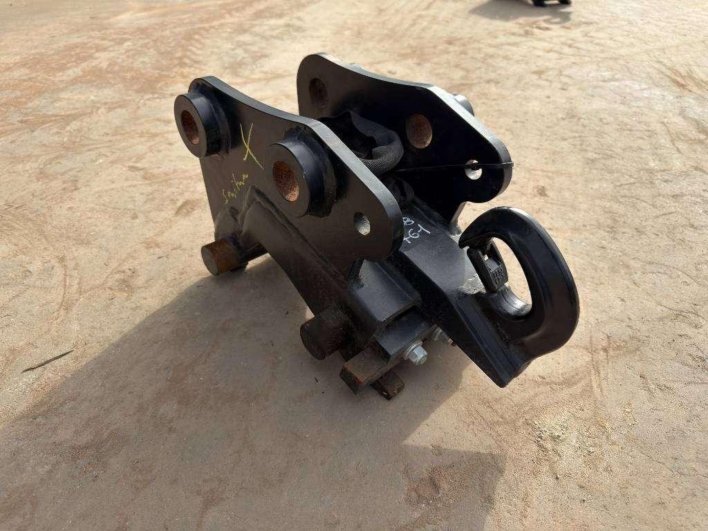 Verachtert CW05 - Caterpillar 302 Photo 3