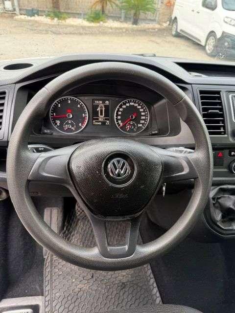 Volkswagen KOMBI 9 posti Photo 9