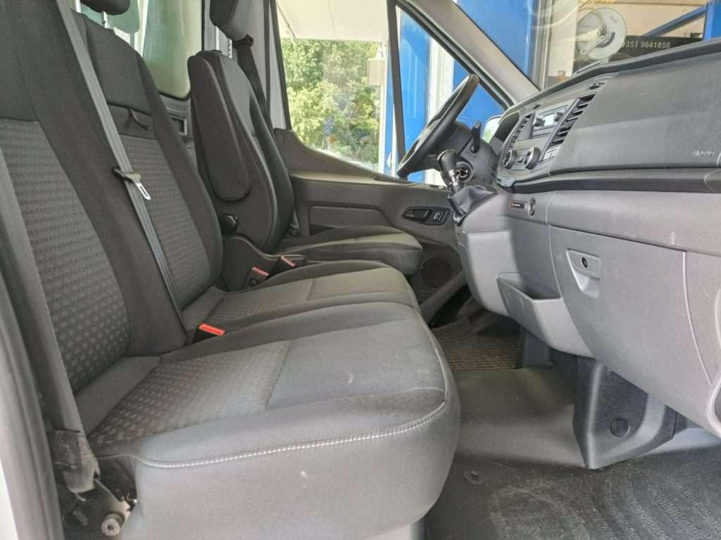 Ford Transit Photo 21