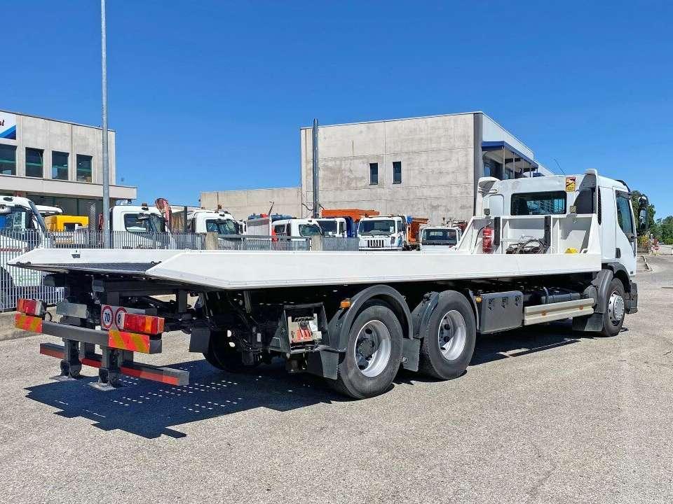 Renault Premium 370 6x2 Photo 12