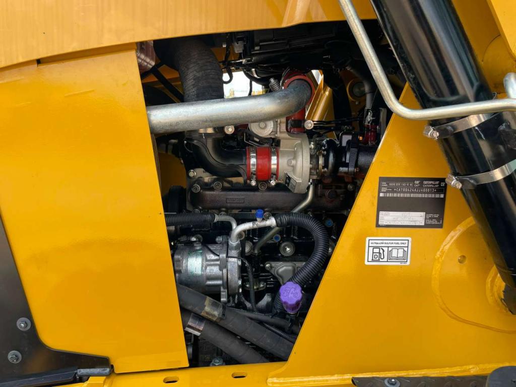 Caterpillar 424 Photo 26